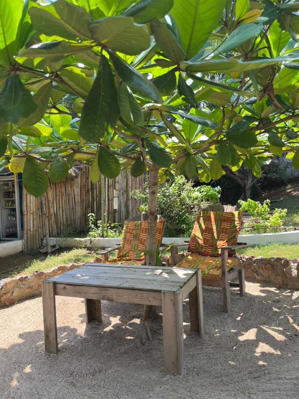 African Treasure Beach Resort Kokrobite Bagian luar foto