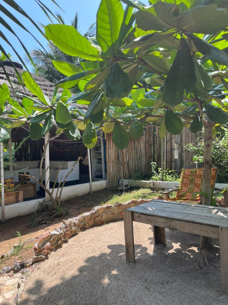 African Treasure Beach Resort Kokrobite Bagian luar foto